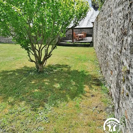 Des Cinq Tours Sainte-Suzanne (Mayenne)