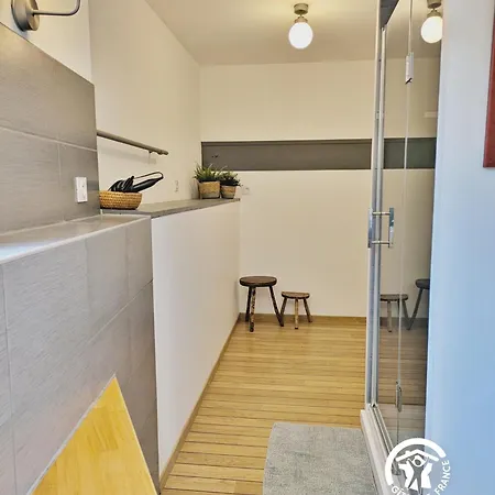 Des Cinq Tours Sainte-Suzanne (Mayenne)