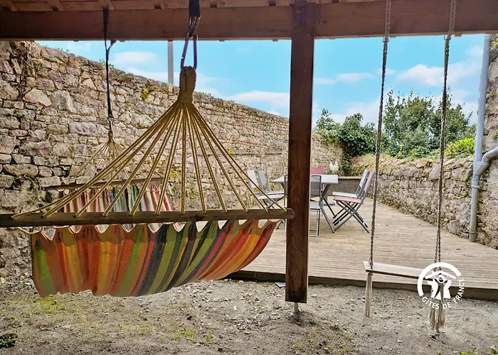 Des Cinq Tours Nyaraló *