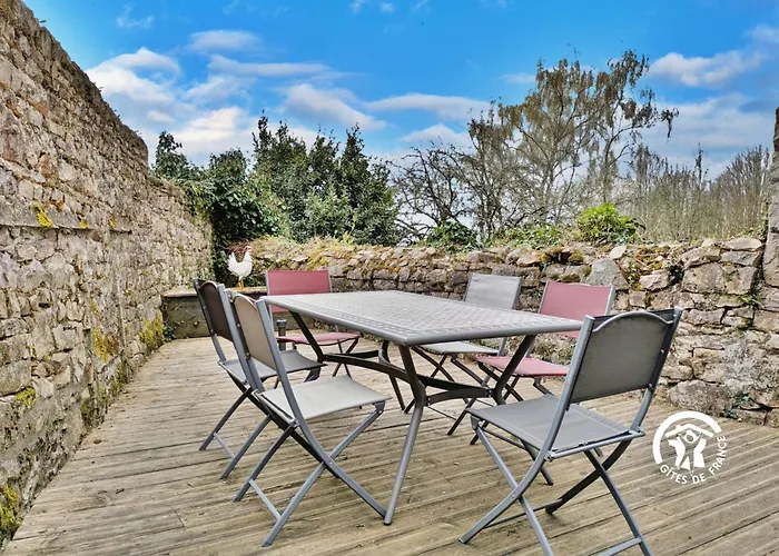 Des Cinq Tours Nyaraló