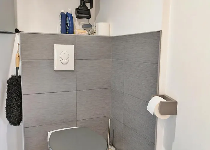 Des Cinq Tours * Sainte-Suzanne