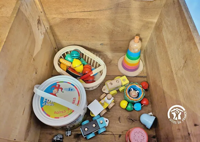 Des Cinq Tours Nyaraló Sainte-Suzanne